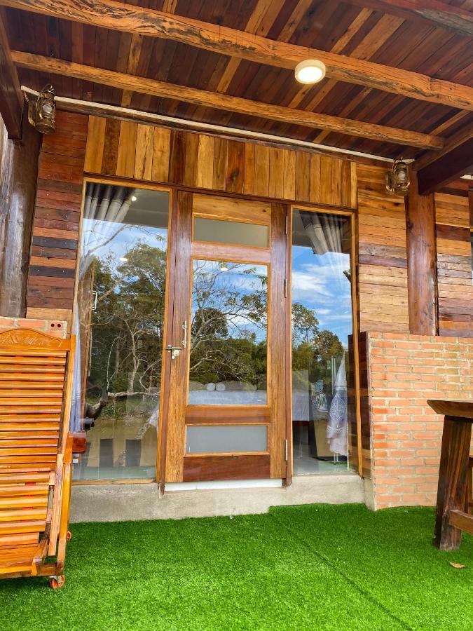 Floor River View Cat Tien Exterior foto
